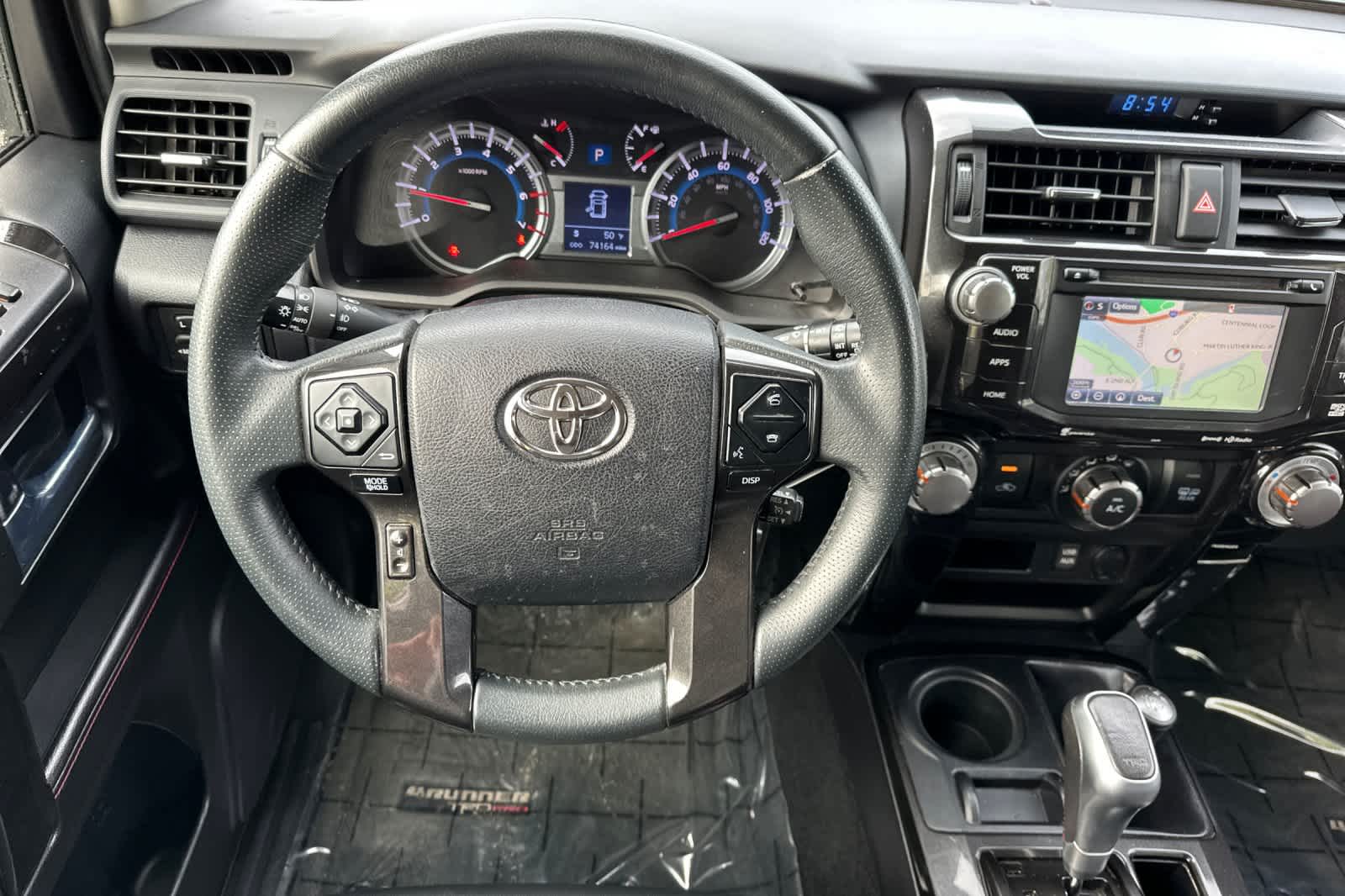 Thumbnail: 2016 Toyota 4Runner - 13
