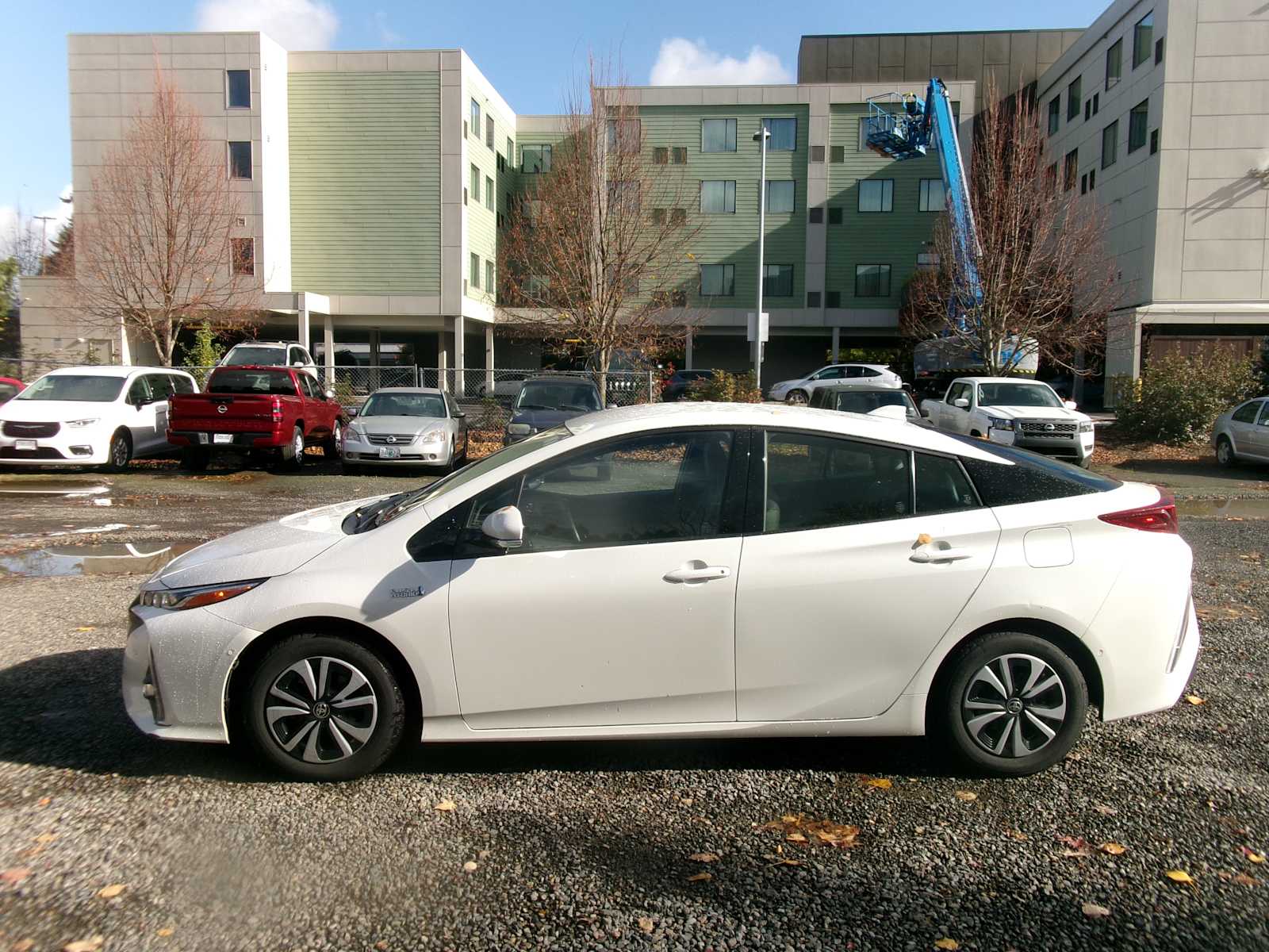 2018 Toyota Prius Prime Plus Premium Advanced photo 2