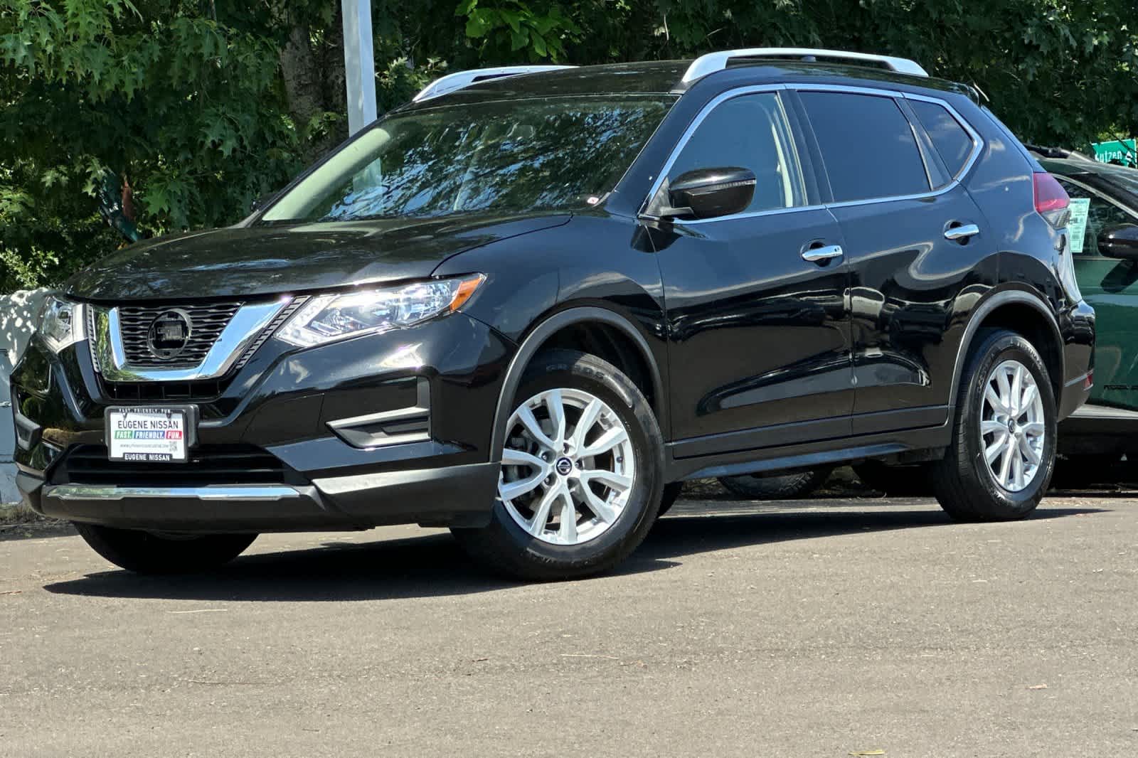 2020 Nissan Rogue SV FWD's photo