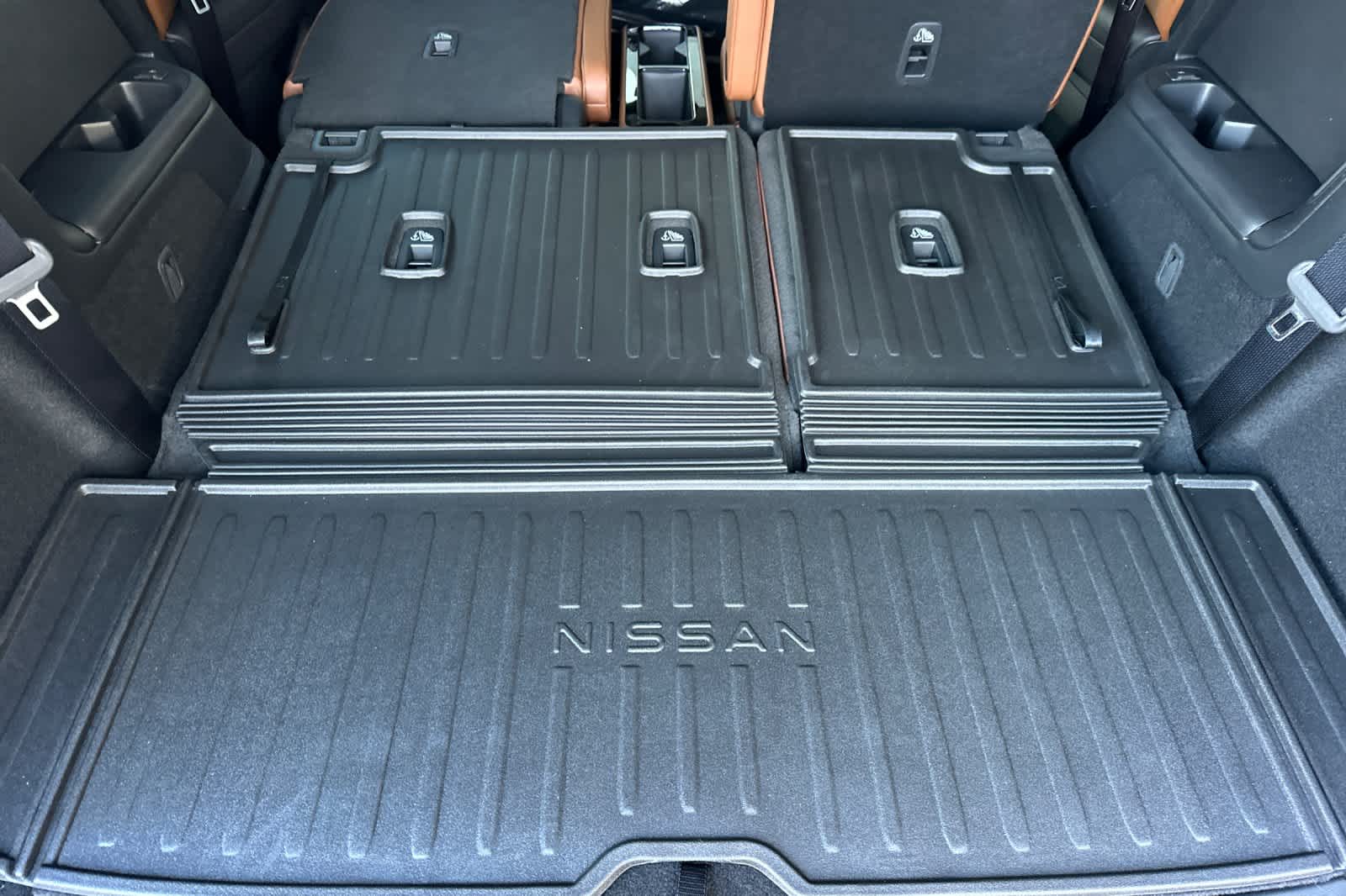 Thumbnail: 2025 Nissan Pathfinder - 16