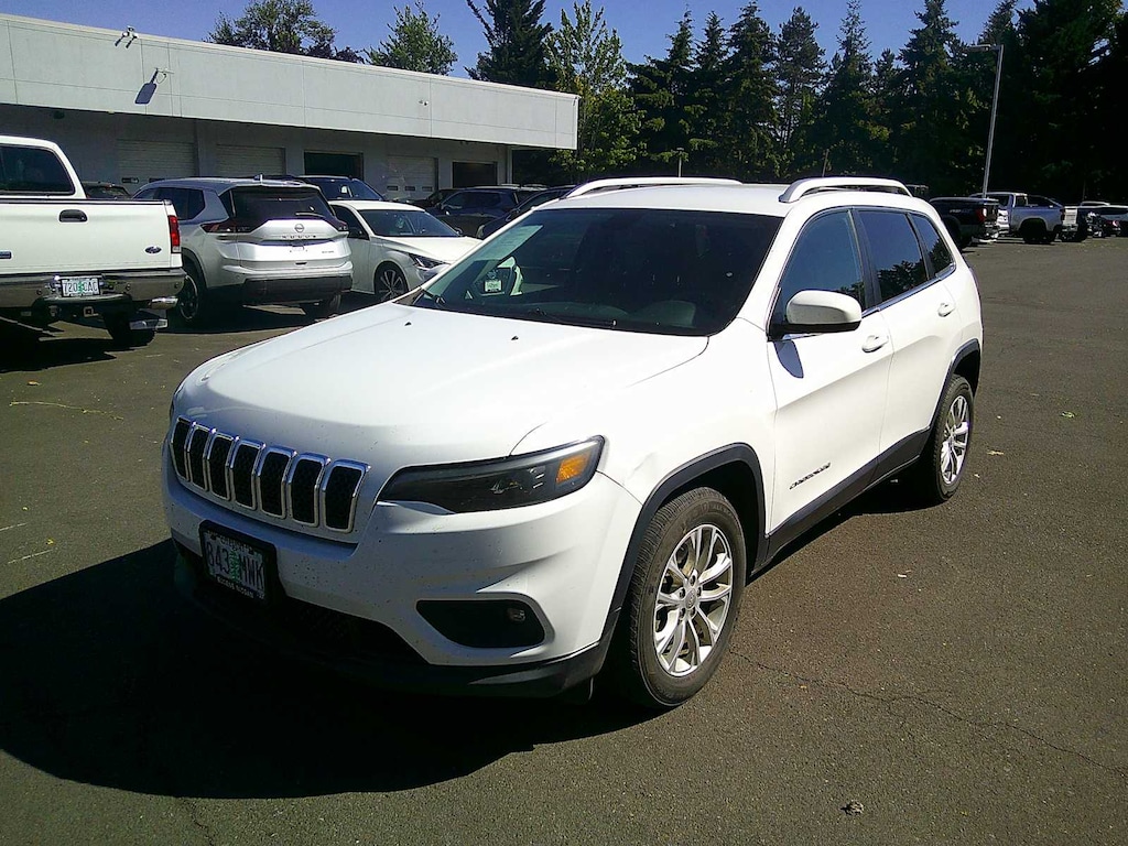 Used 2019 Jeep Cherokee Latitude FWD SUV