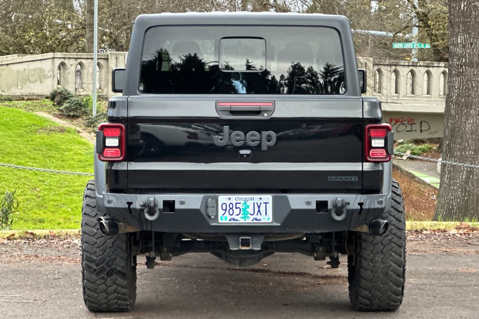 Thumbnail: 2020 Jeep Gladiator - 7