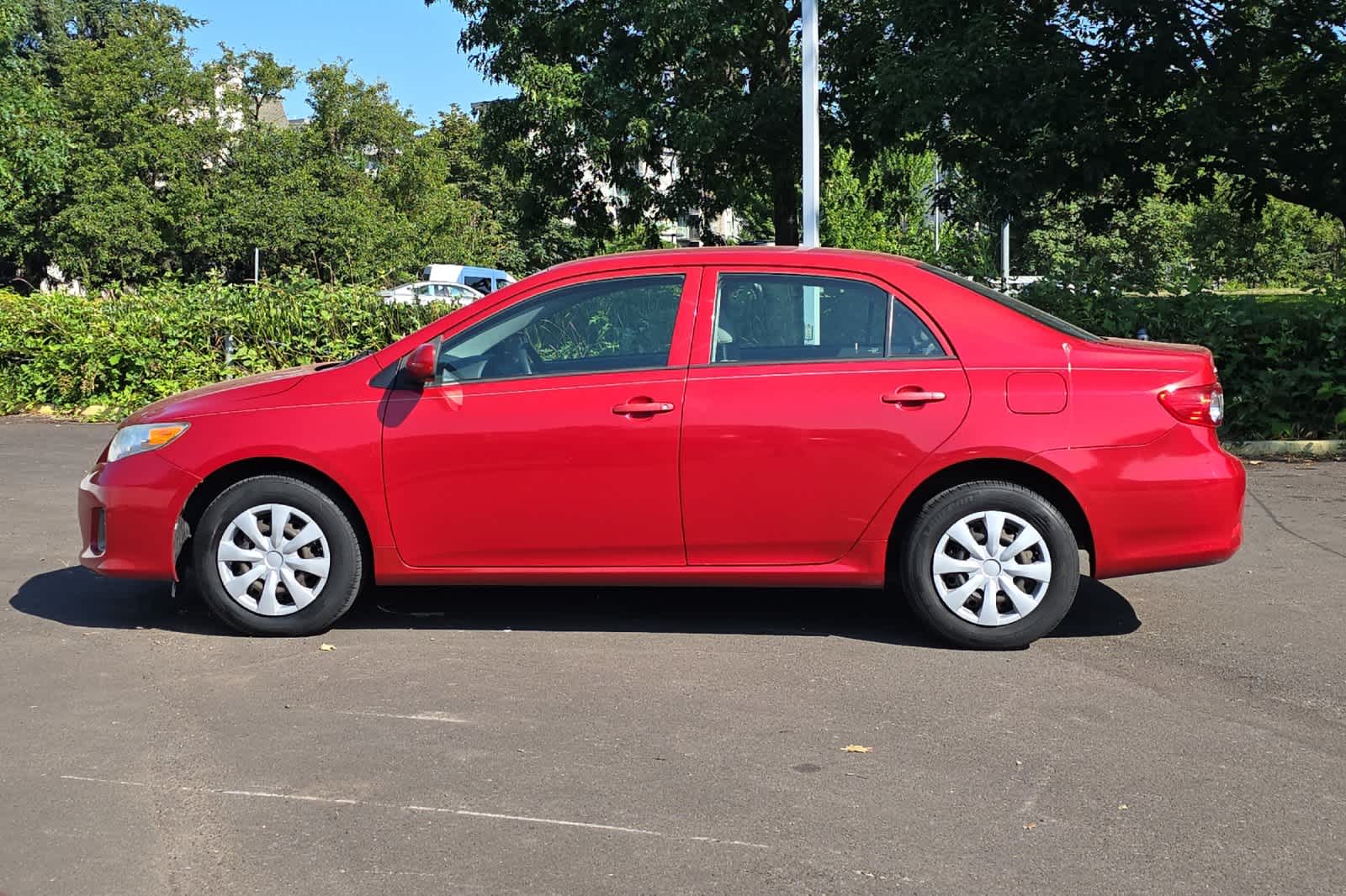 Thumbnail: 2013 Toyota Corolla - 5