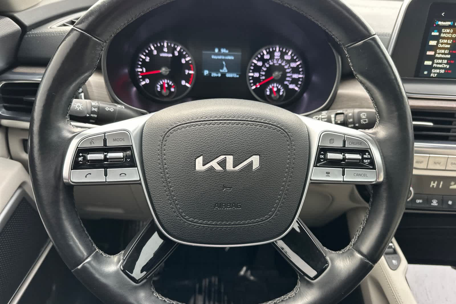 Thumbnail: 2022 Kia Telluride - 25