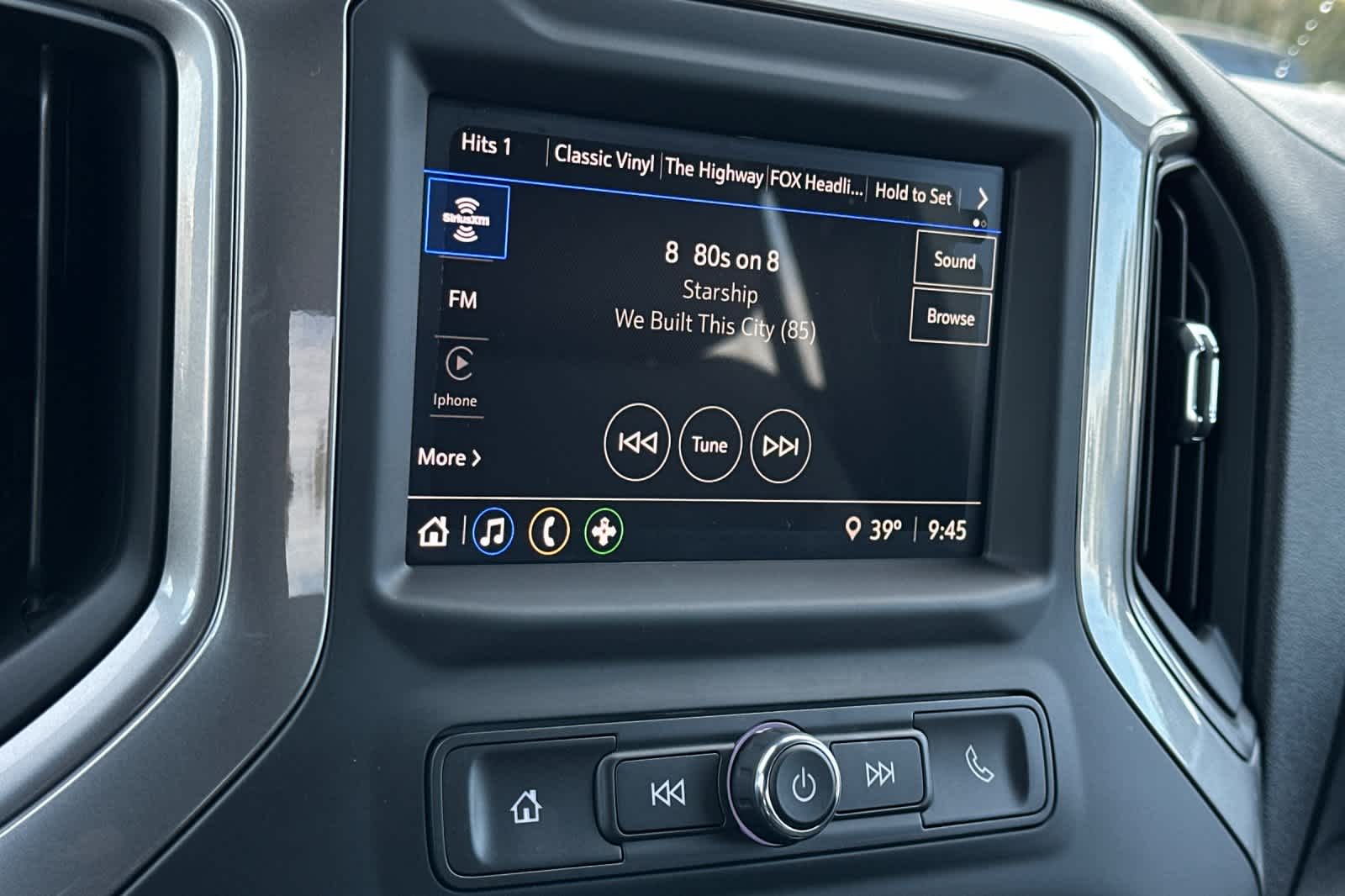 Thumbnail: 2024 Chevrolet Silverado 1500 - 17