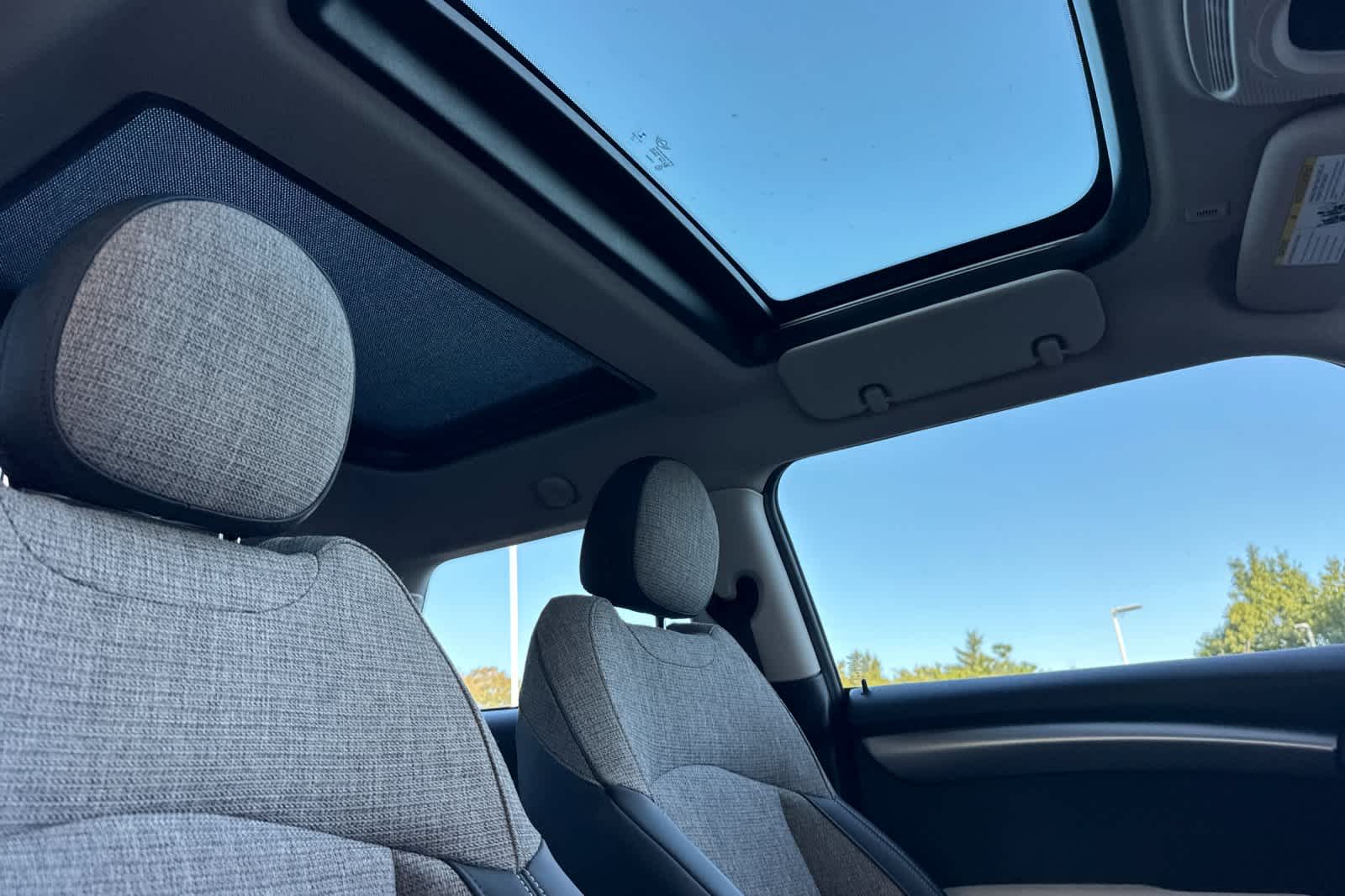 Thumbnail: 2021 MINI Cooper Hardtop - 17