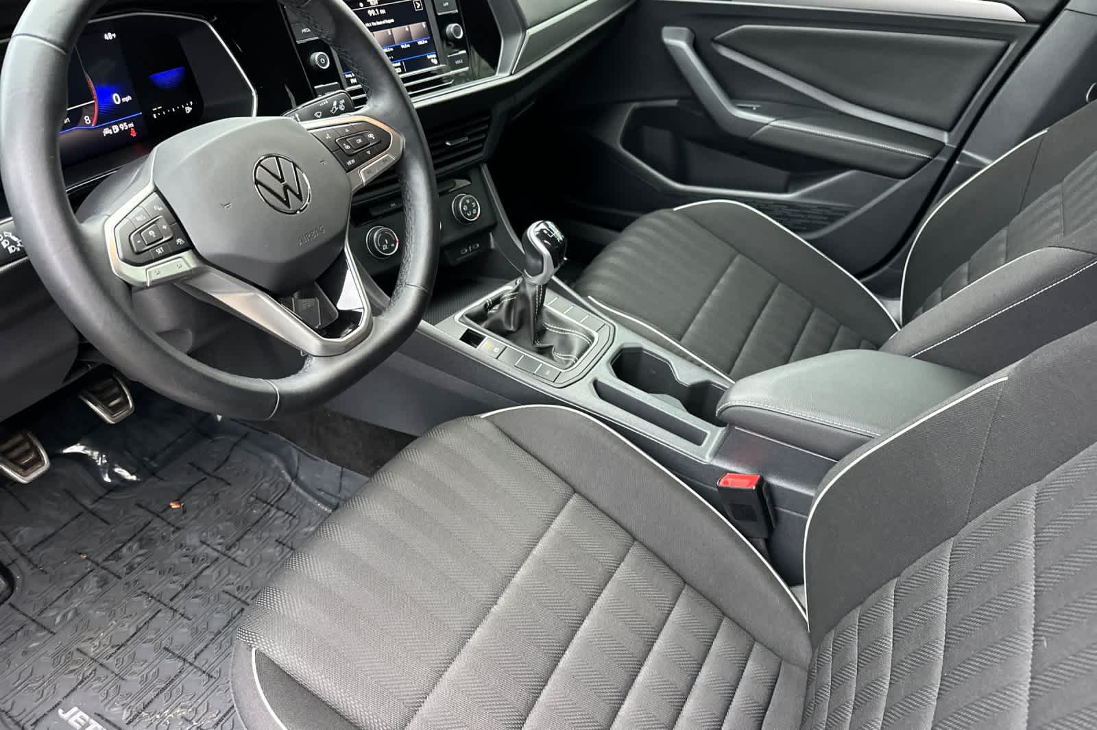 Thumbnail: 2023 Volkswagen Jetta - 11