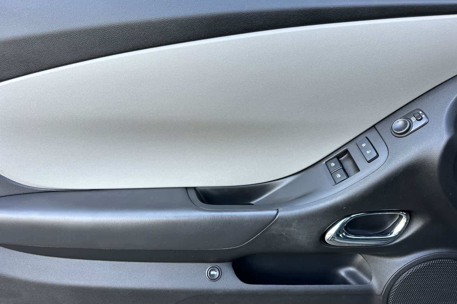 Thumbnail: 2014 Chevrolet Camaro - 12