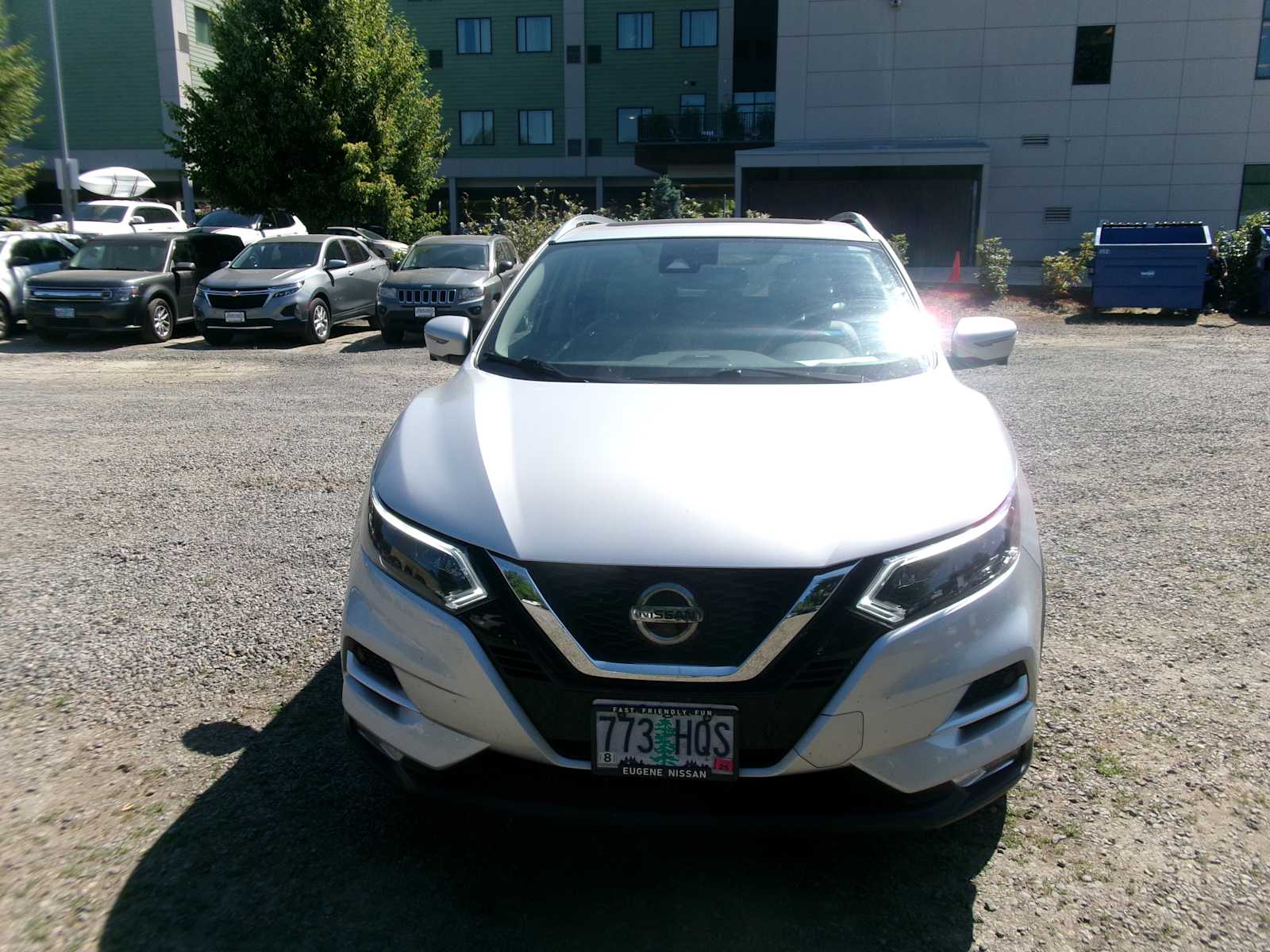 2020 Nissan Rogue Sport SL 8
