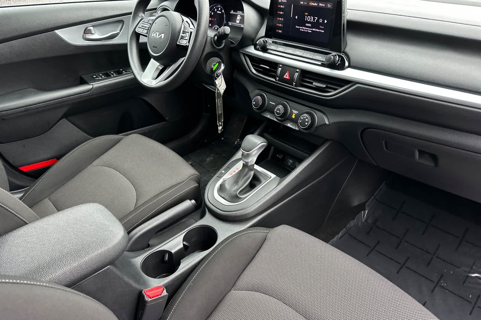 Thumbnail: 2023 Kia Forte - 15