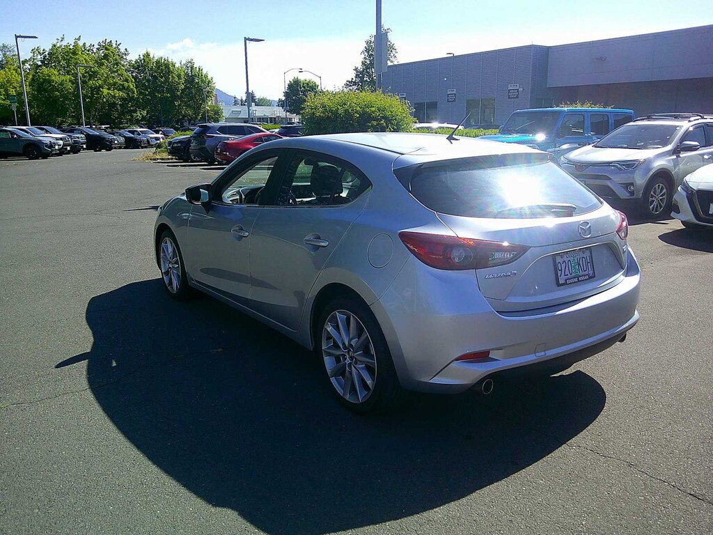 Used 2017 Mazda Mazda3 Touring 2.5 Hatchback