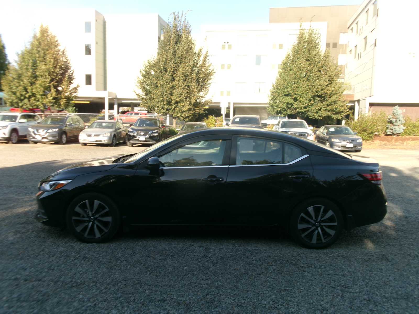 Thumbnail: 2022 Nissan Sentra - 2