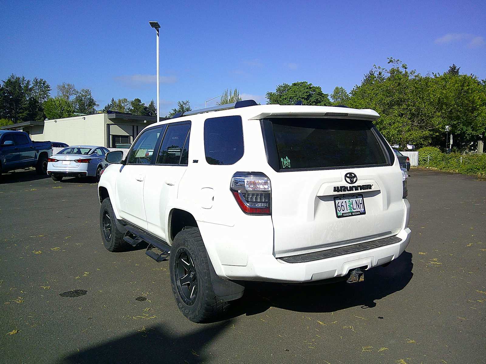 Thumbnail: 2019 Toyota 4Runner - 3