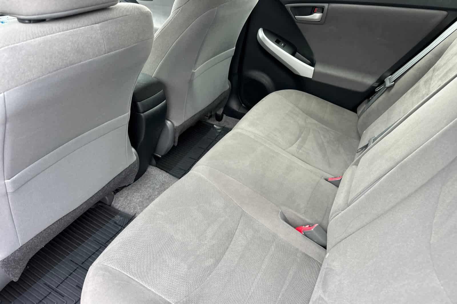 Thumbnail: 2015 Toyota Prius - 4