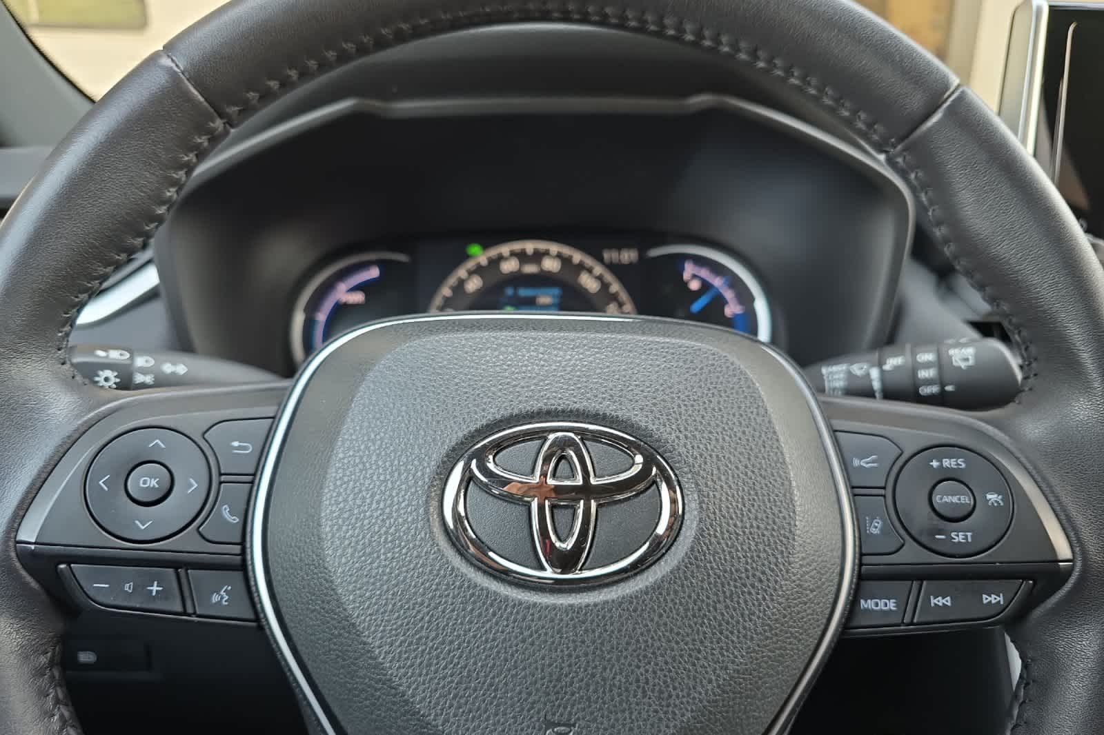 Thumbnail: 2023 Toyota RAV4 - 23