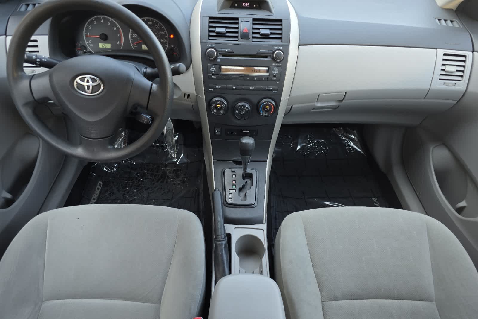 Thumbnail: 2013 Toyota Corolla - 3
