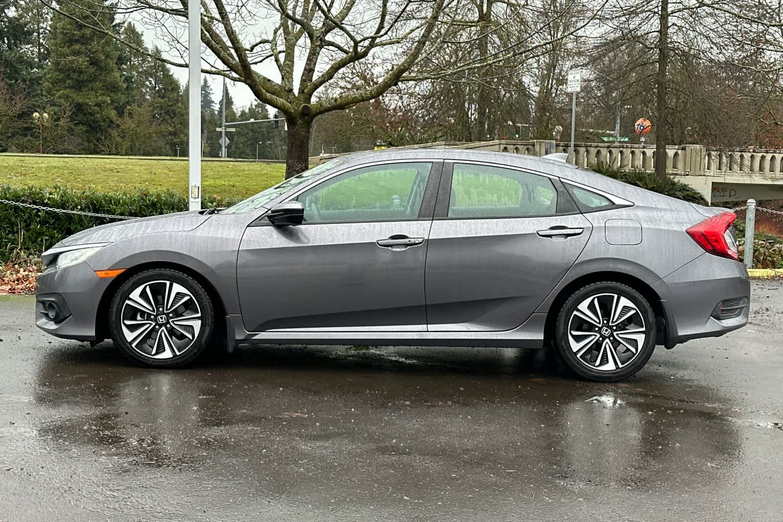 Thumbnail: 2016 Honda Civic - 5