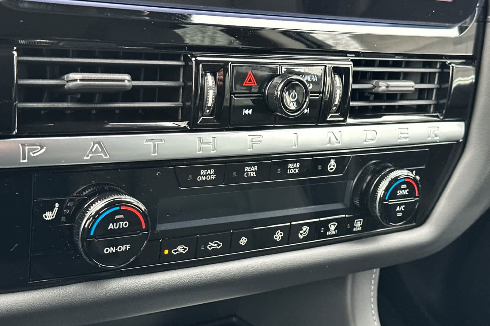 Thumbnail: 2026 Nissan Pathfinder - 21