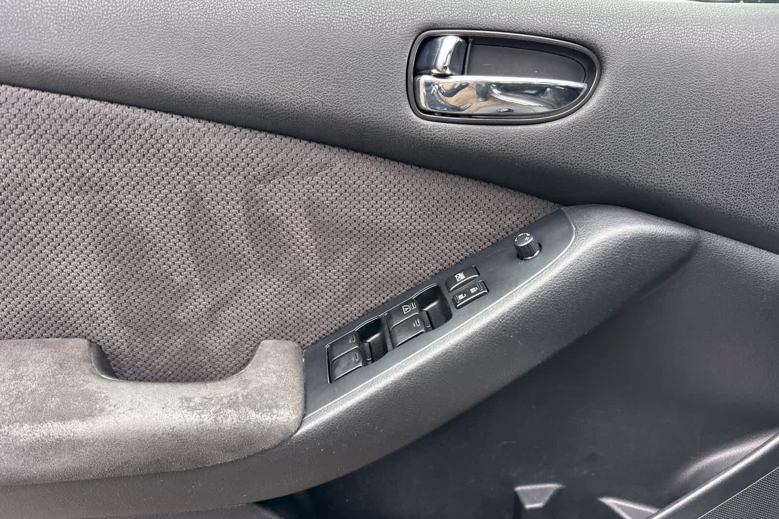 Thumbnail: 2009 Nissan Altima - 12