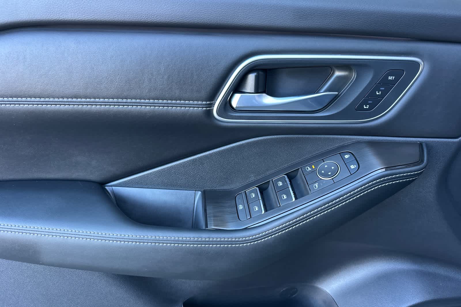 Thumbnail: 2026 Nissan Rogue - 12