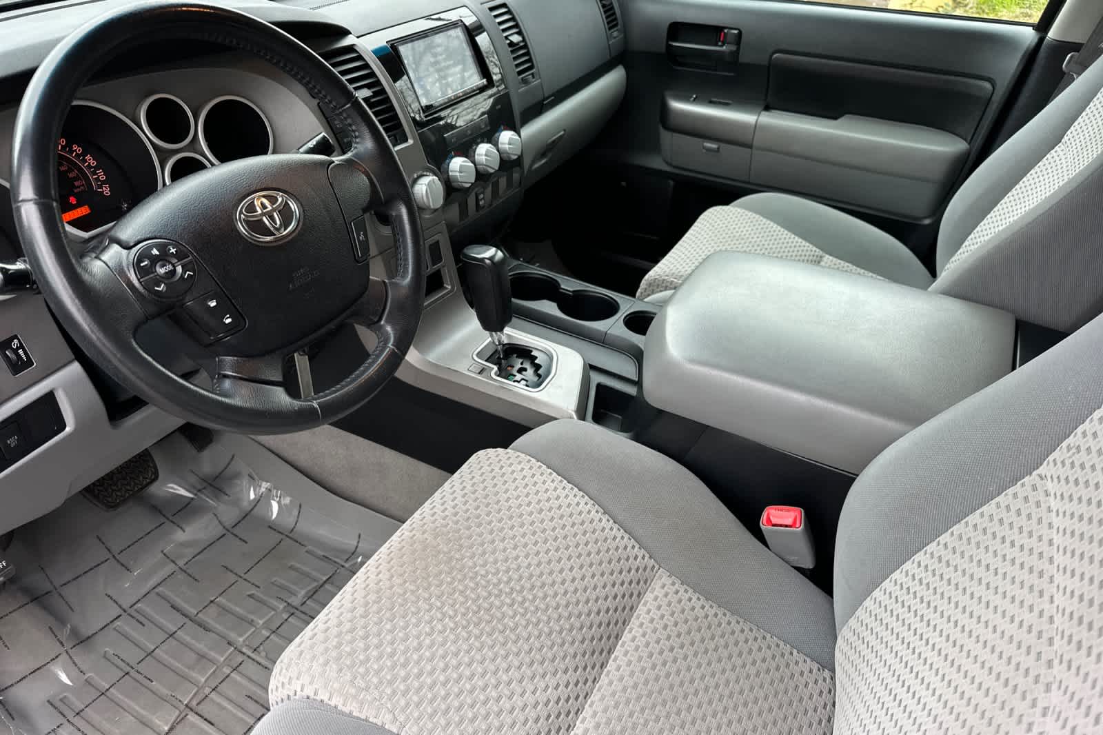 Thumbnail: 2010 Toyota Tundra - 11