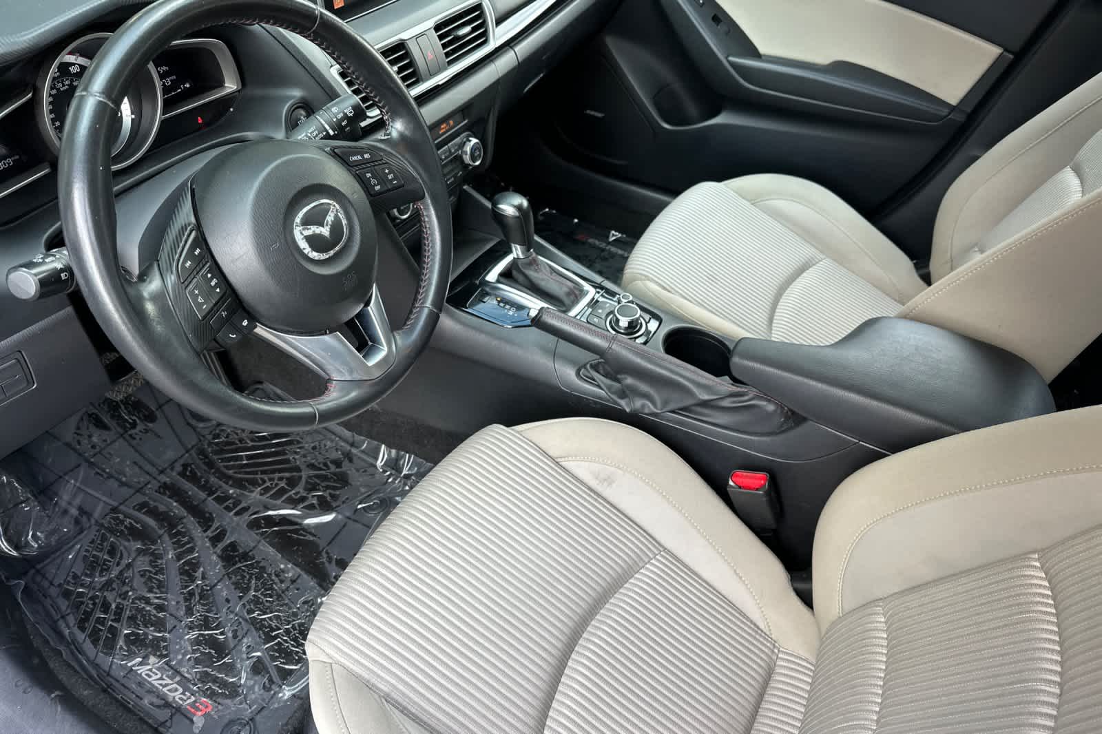 Thumbnail: 2016 Mazda Mazda3 - 10
