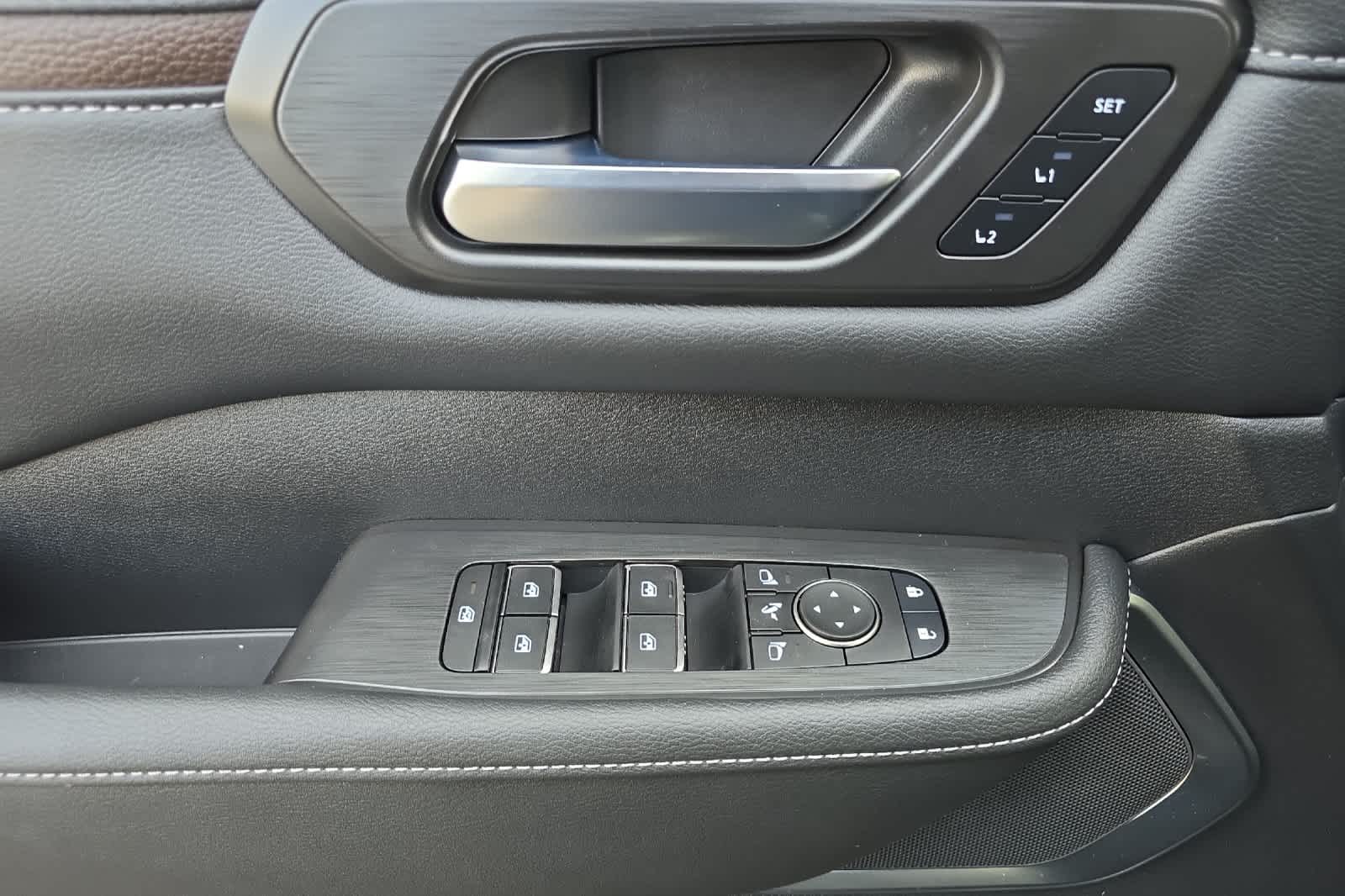 Thumbnail: 2025 Nissan Armada - 12