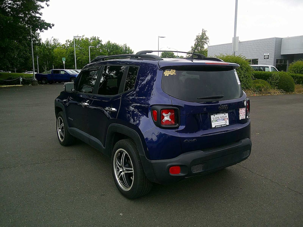 Used 2017 Jeep Renegade Latitude 4x4 SUV
