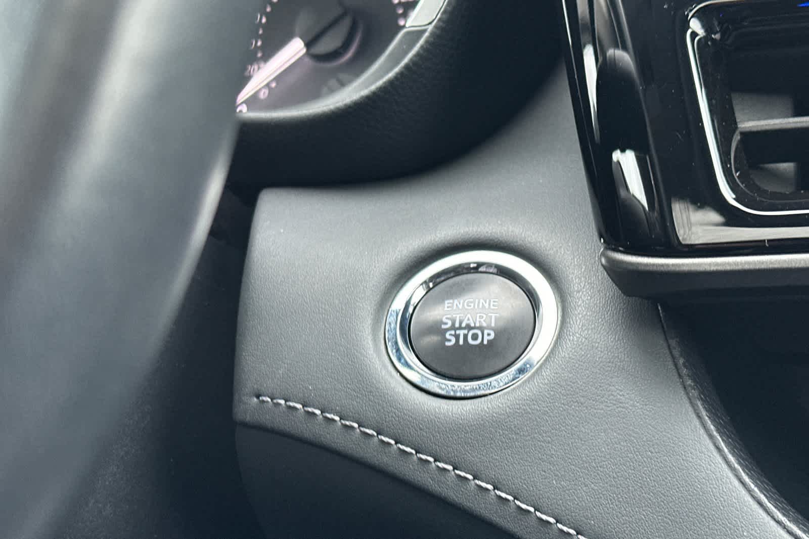 Thumbnail: 2023 Toyota Highlander - 23