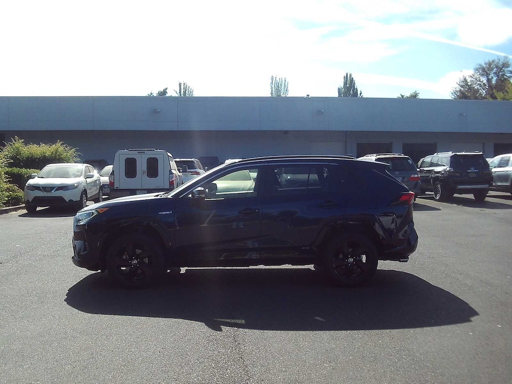 Used 2020 Toyota RAV4 Hybrid XSE SUV