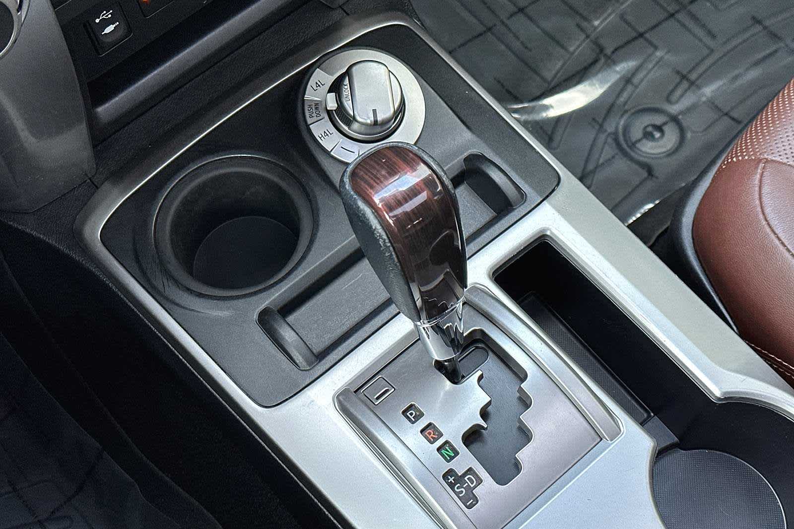 Thumbnail: 2014 Toyota 4Runner - 22