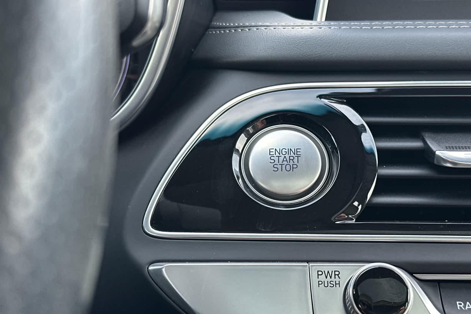 Thumbnail: 2019 Genesis G70 - 22