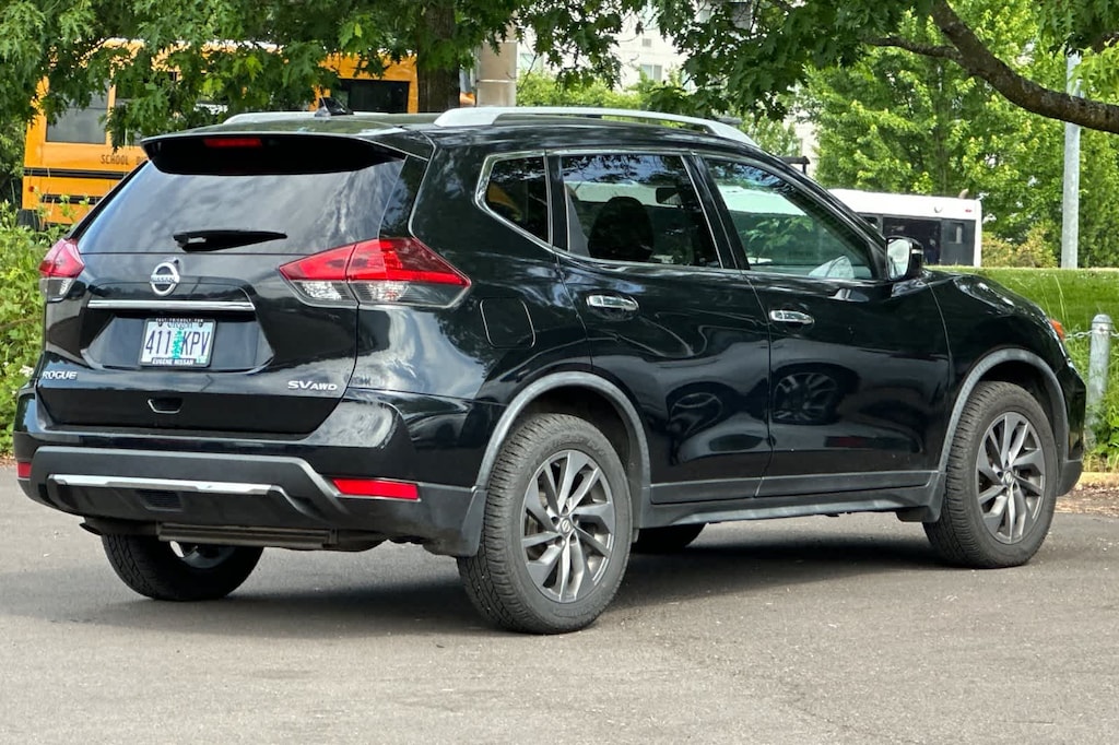 Used 2018 Nissan Rogue SV SUV