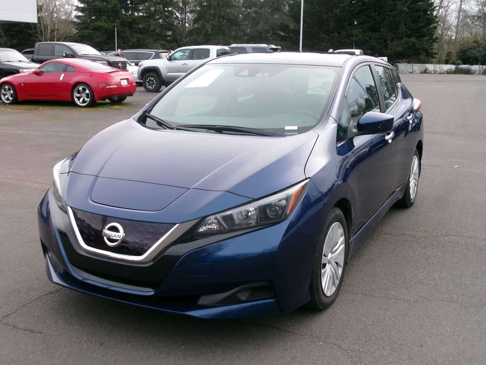 Thumbnail: 2022 Nissan Leaf - 1