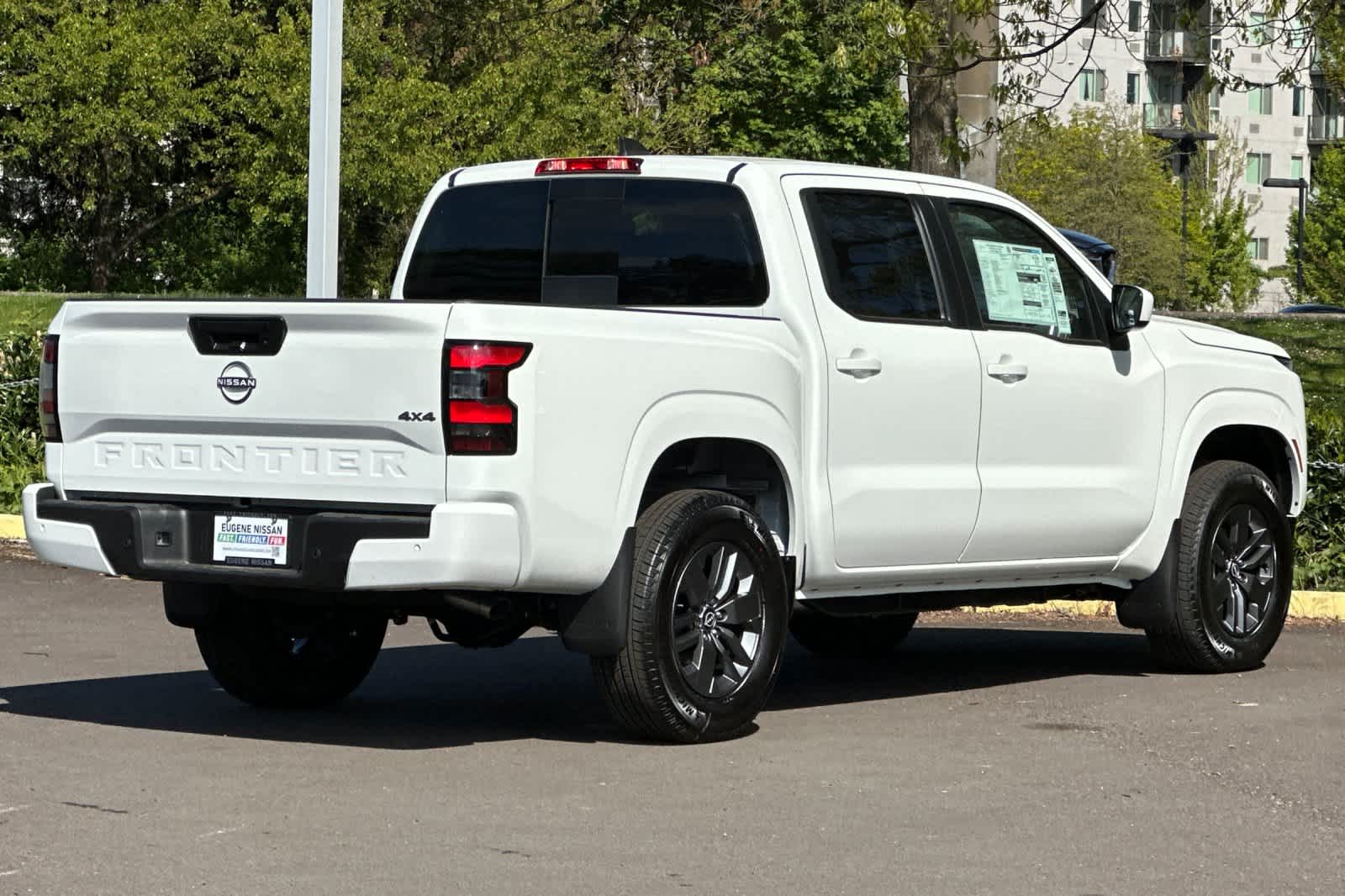 2025 Nissan Frontier SV photo 2