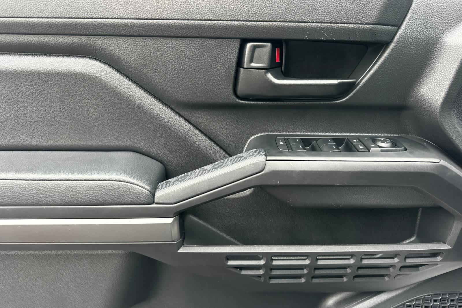 Thumbnail: 2024 Toyota Tacoma - 12