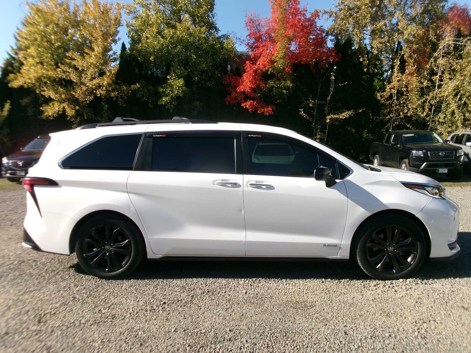 Thumbnail: 2021 Toyota Sienna - 6