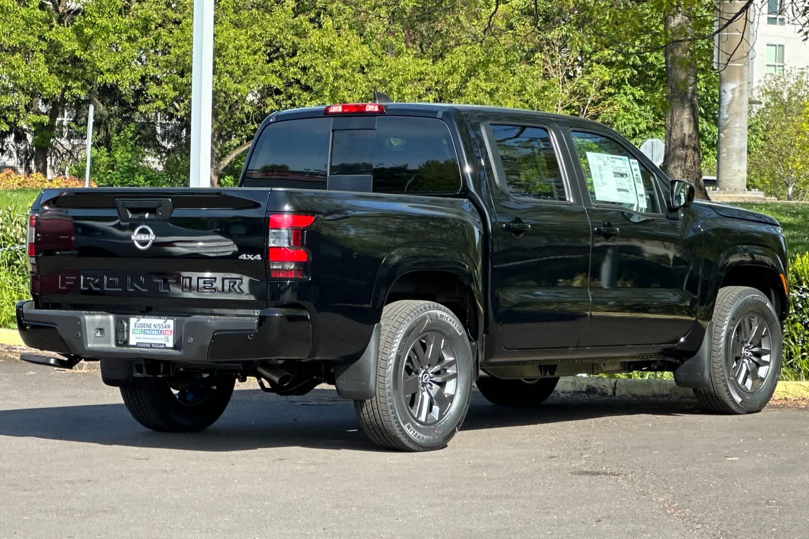 Thumbnail: 2025 Nissan Frontier - 2