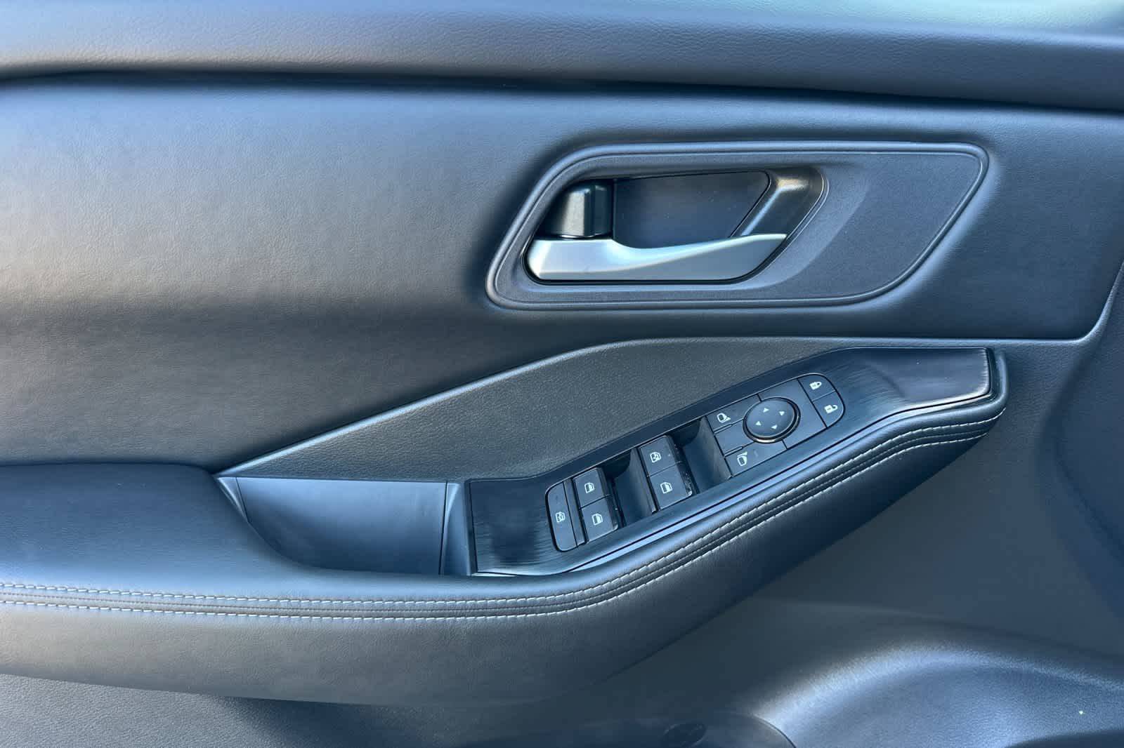 Thumbnail: 2026 Nissan Rogue - 12