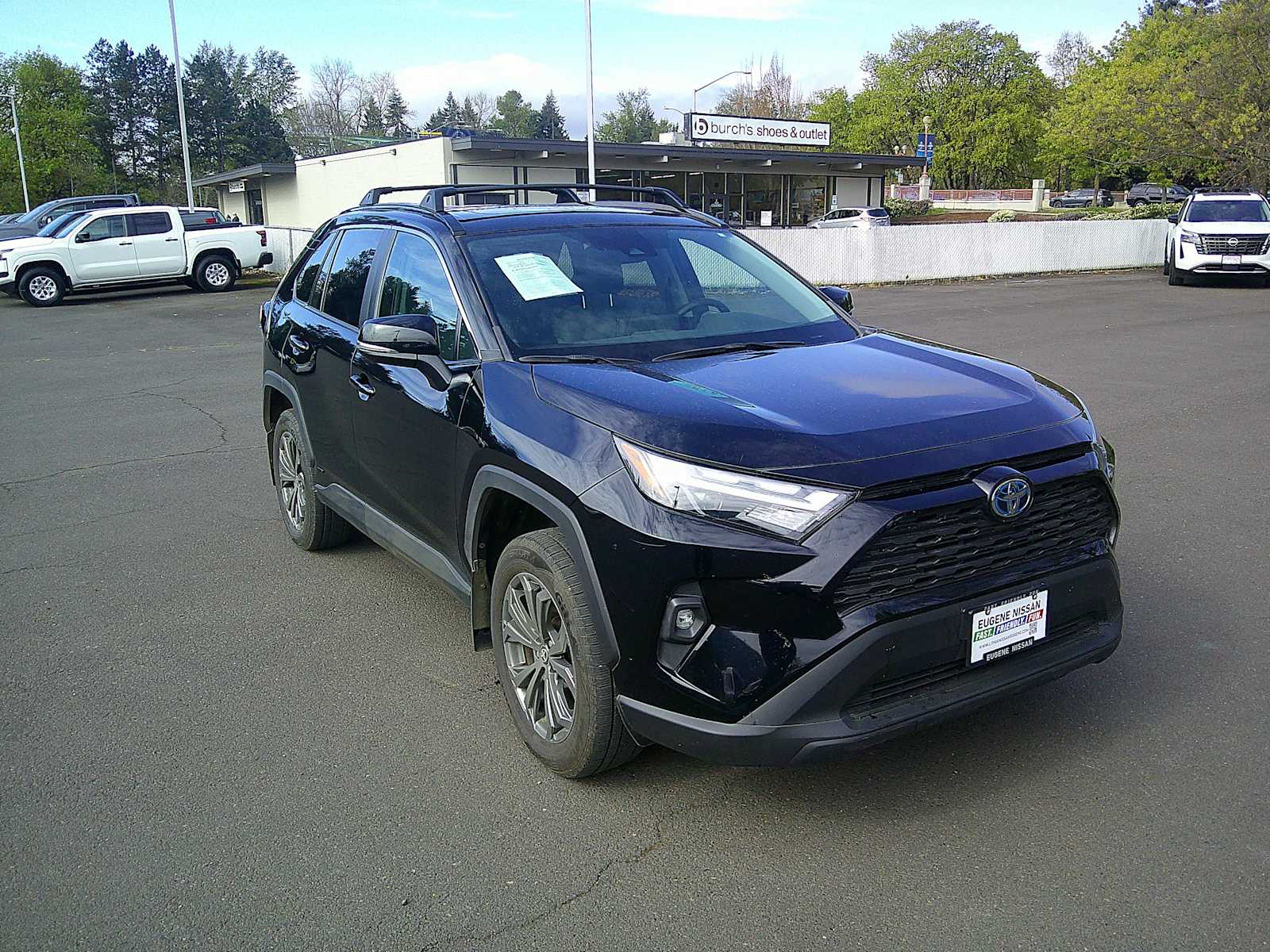 Thumbnail: 2022 Toyota RAV4 - 7