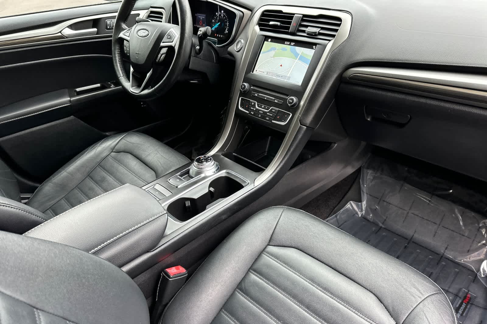 Thumbnail: 2017 Ford Fusion - 15