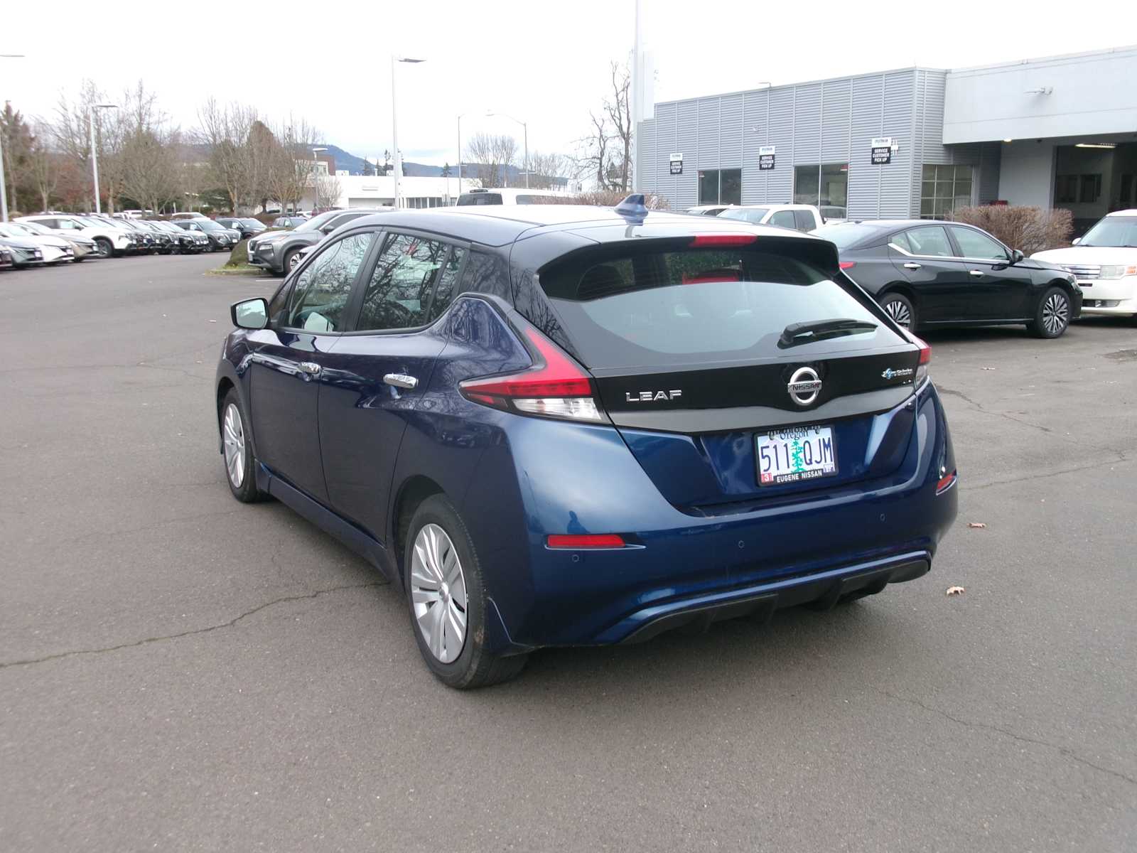 Thumbnail: 2022 Nissan Leaf - 3