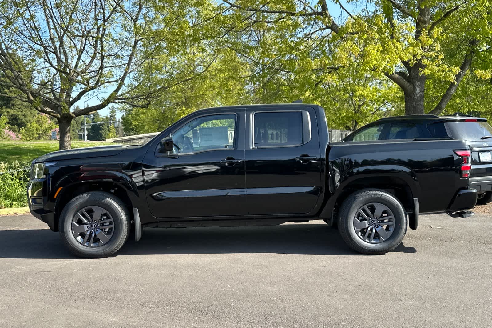 Thumbnail: 2025 Nissan Frontier - 5