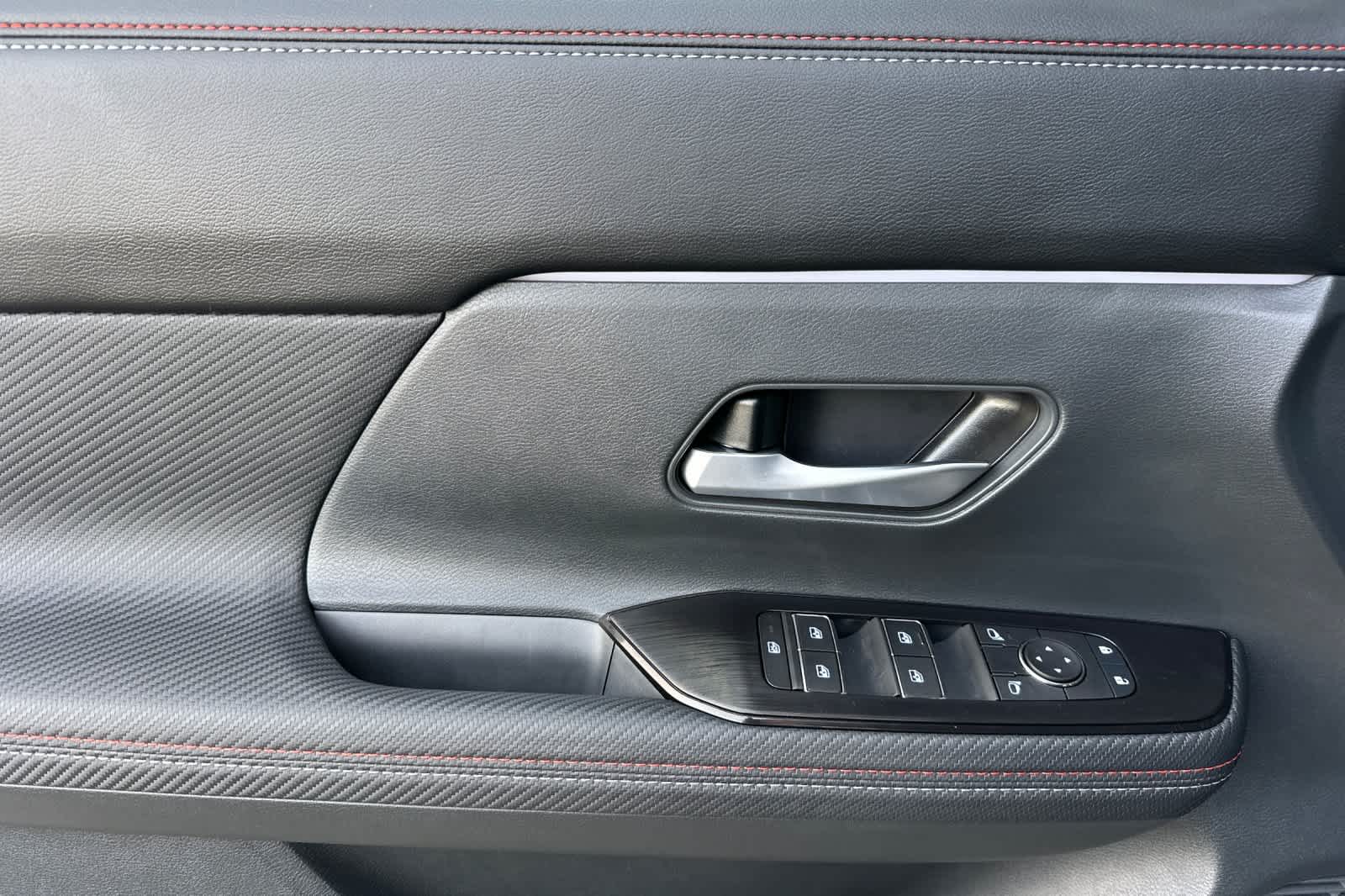 Thumbnail: 2025 Nissan Kicks - 12