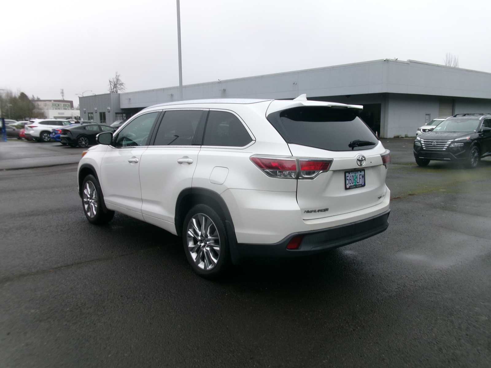 Thumbnail: 2015 Toyota Highlander - 3
