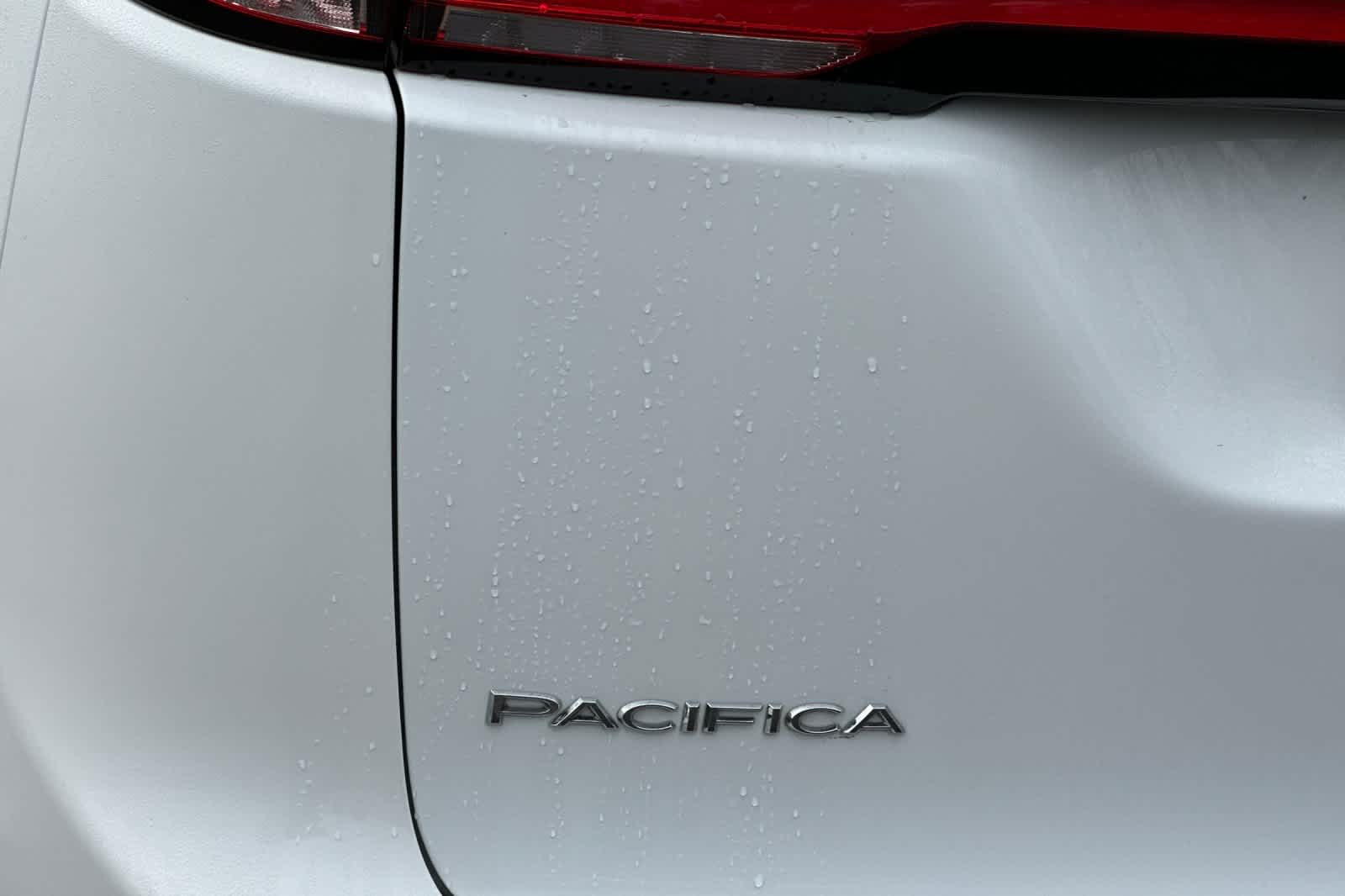 Thumbnail: 2024 Chrysler Pacifica - 28