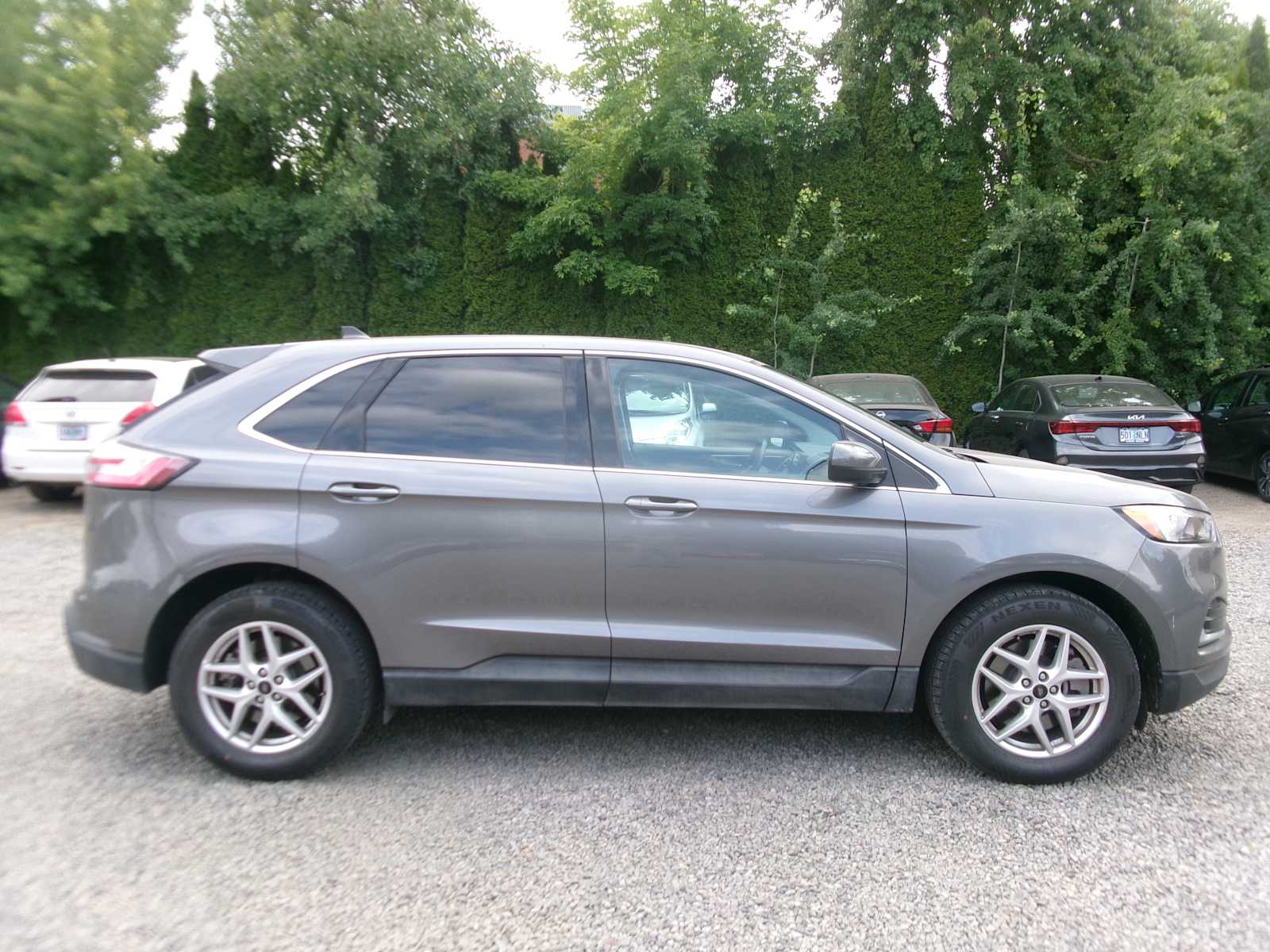 2023 Ford Edge  6