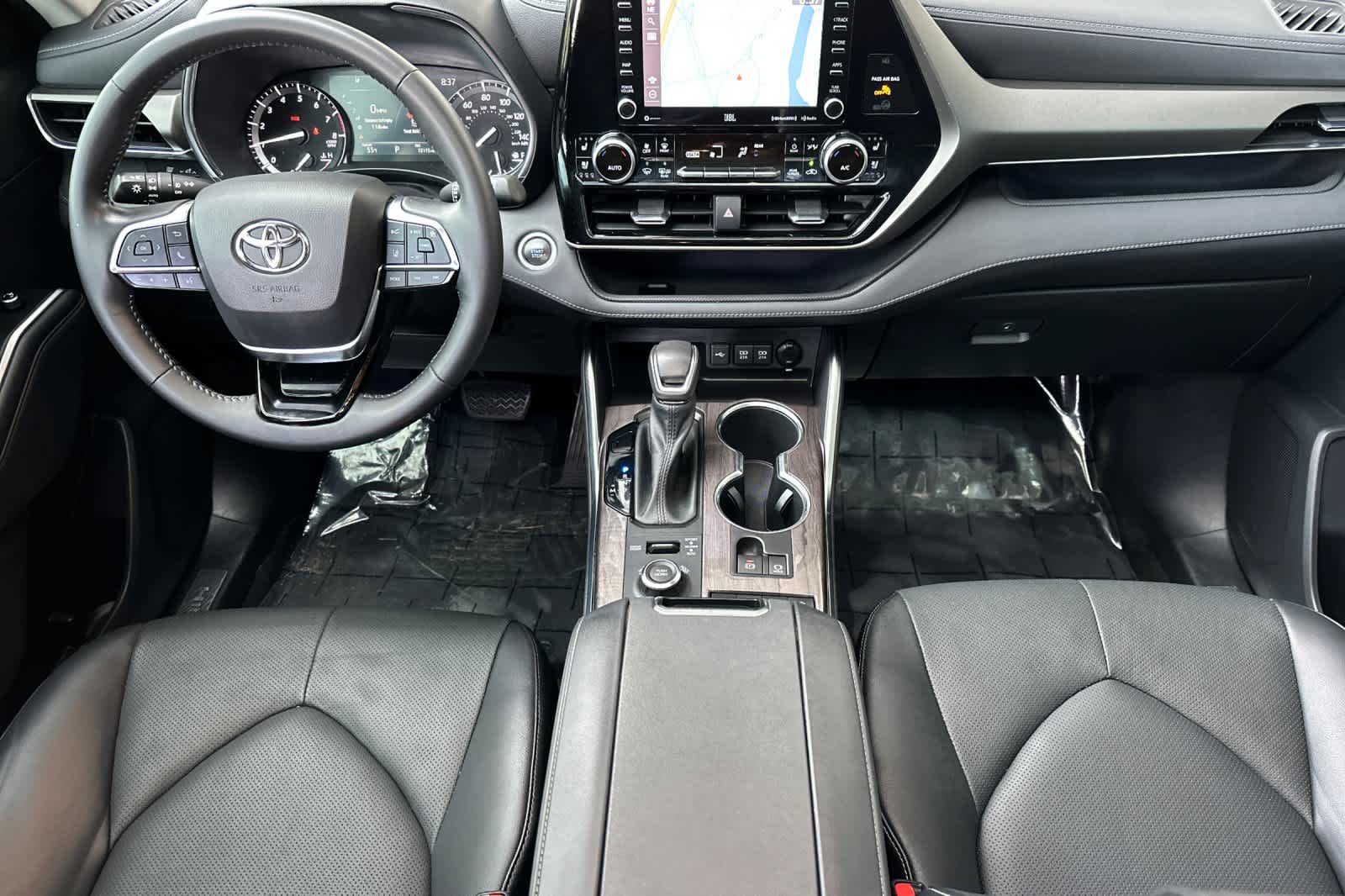 Thumbnail: 2021 Toyota Highlander - 3