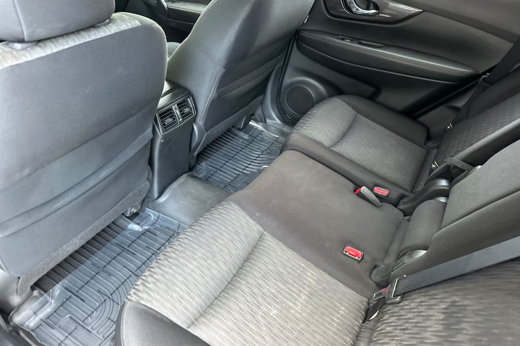 Used 2018 Nissan Rogue SV SUV