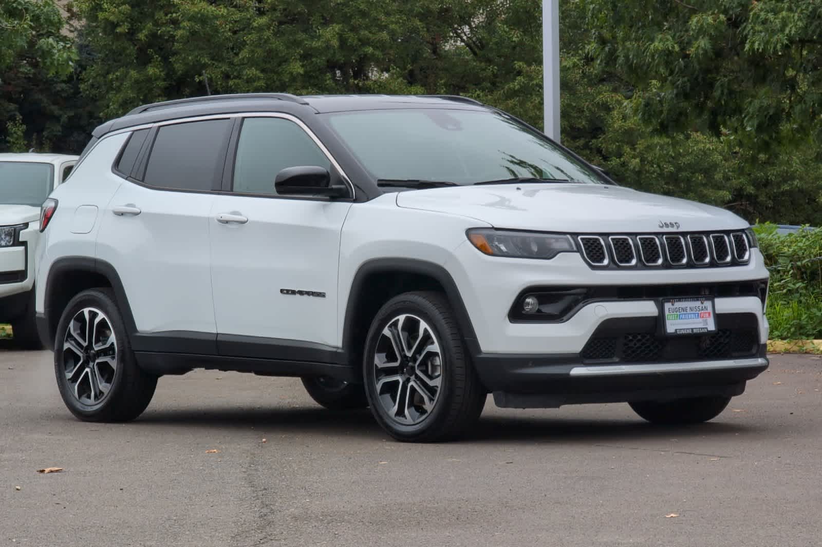 Thumbnail: 2023 Jeep Compass - 9